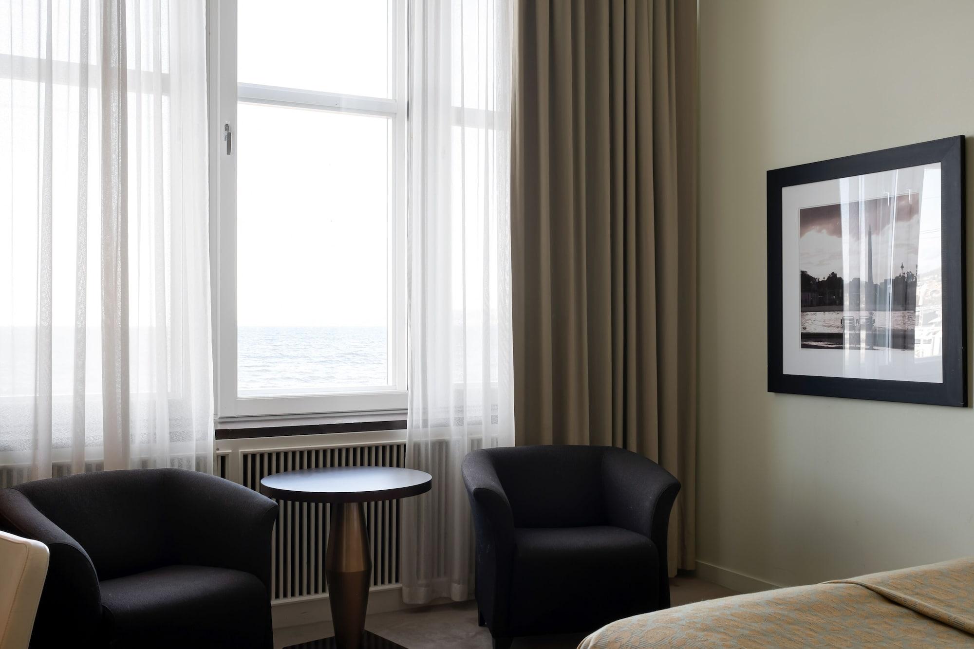 Deluxe Double or Twin Room Lake View