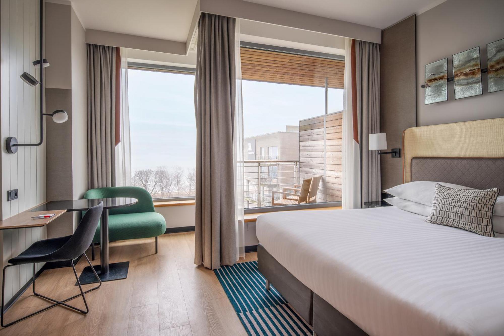 Standard King Room Balcony Sea View