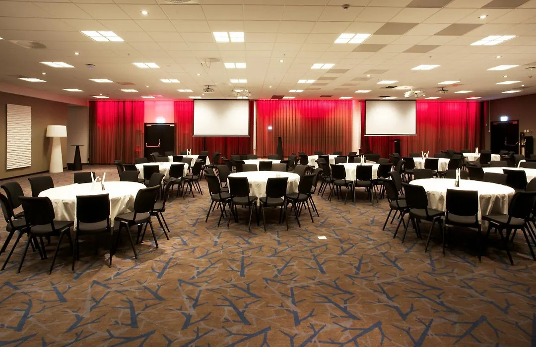 Clarion Hotel Sense-1