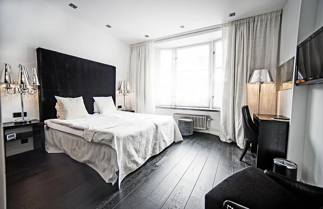 The Lamp Hotel & Spa-1